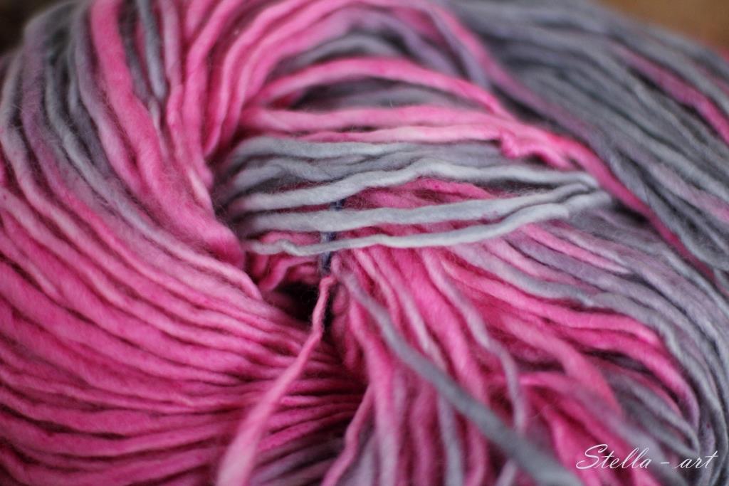44-ruž-šeda-vlna-merino-19-mikronov-rucne-pradena-stella-art.